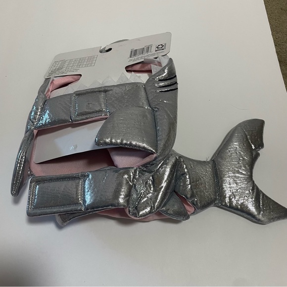 Shark 🦈 silvery Small Dog NWT Costume - Picture 4 of 6